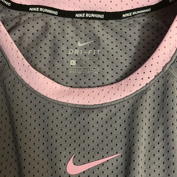 Nike dry fit running top - Picture 5 of 5